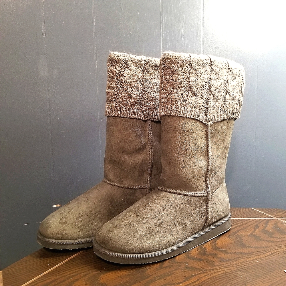 Girls fabkids boots size 5